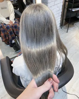 セミロング カラー 鈴木直之/ハイトーン /ボブ/美髪矯正のヘアスタイル