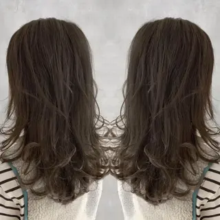 ミディアム ANDO HIKARIのヘアスタイル