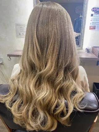 ロング カラー 田井中 悠紀のヘアスタイル