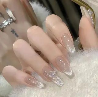 ネイル 安田 友梨のネイルデザイン