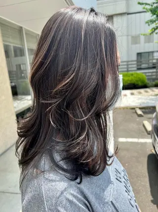 カラー 早川 真幸のヘアスタイル