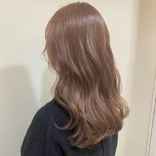 セミロング カラー ANNA /艶髪/ハイトーンのヘアスタイル