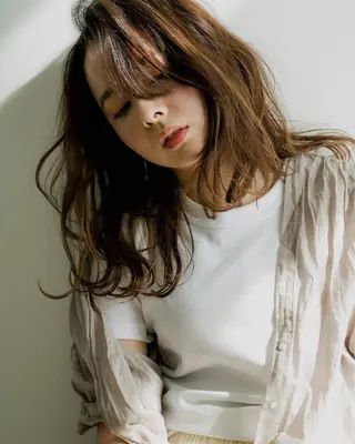ロング カラー GO TODAY所属・ハイトーン/小顔 カット/Ayumuのヘアスタイル