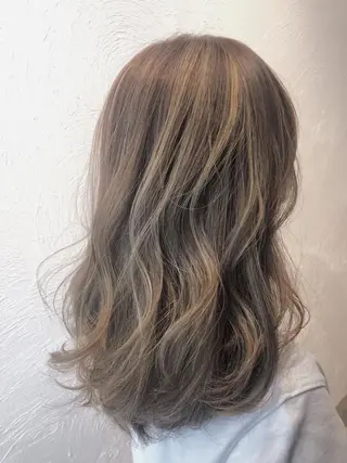 セミロング Riches by ENVY 西宮北口　リシェス バイ エンヴィー所属・SARA / 髪質改善/西宮北口のヘアスタイル