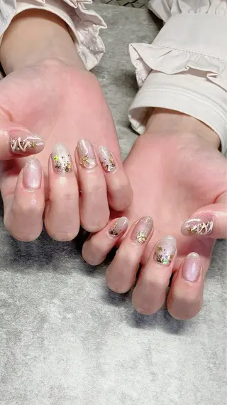 ネイル haleyume所属・shino🌟 痛ネイルのネイルデザイン