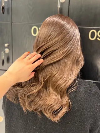 セミロング 伊藤 柚奈のヘアスタイル