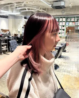 ミディアム カラー 渡邊 彩乃のヘアスタイル