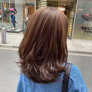 セミロング カラー かりん 🤍のヘアスタイル