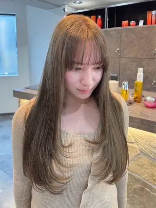 セミロング カラー 🐣Kokoro🌸 美髪/顔周りレイヤーのヘアスタイル