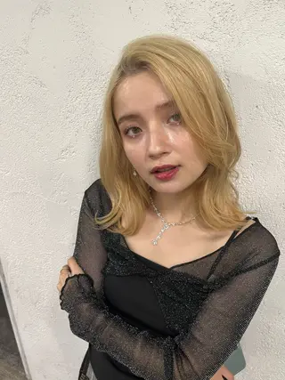 セミロング 韓国風透明感カラー 💎YUI💎のヘアスタイル