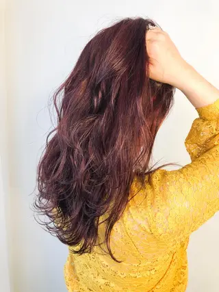 ロング AKANE 【zina新宿】のヘアスタイル