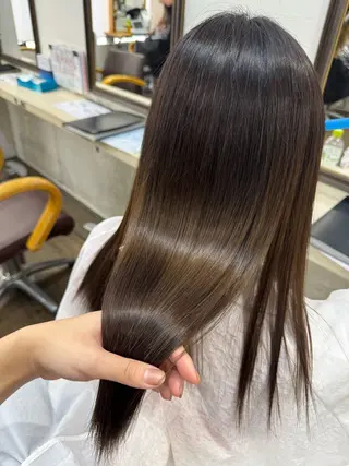 セミロング 田子🦋ハイトーン 🫐耳つぼジュエリーのヘアスタイル
