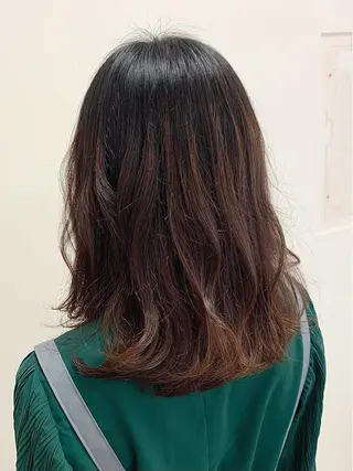 ミディアム 倉持美雪 ＊幸せの伝導師＊のヘアスタイル