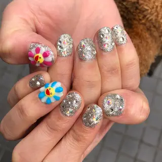 ネイル 中牟田 彩水のネイルデザイン