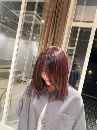 ミディアム 西田 杏璃のヘアスタイル