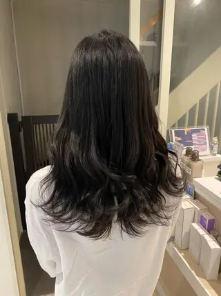 セミロング 🌈評価No.1🌈 艶髪カラー❌エクステのヘアスタイル