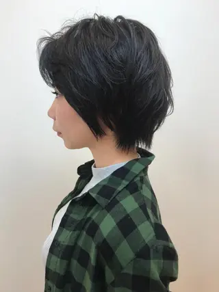 ショート カラー 湯浅 了一のヘアスタイル
