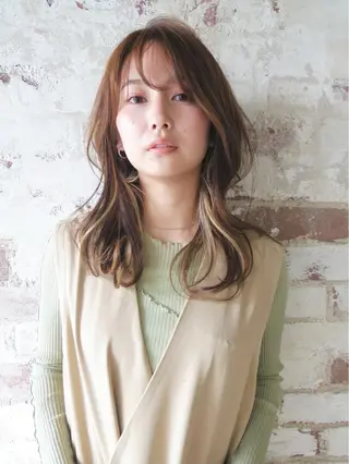 セミロング ✨ダメージを感じない 美髪ヘア✨　野口春貴のヘアスタイル