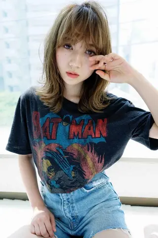 ミディアム カラー EMANONシェアサロン心斎橋店所属・韓国メンズヘア　ミル クティボブ　足立佳代のヘアスタイル