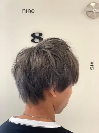 ショート カラー メンズ 松吉 純平のヘアスタイル