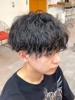 ショート パーマ メンズ JINKIメンズ特化 メンズカットパーマのヘアスタイル