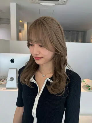 セミロング 長田 唯のヘアスタイル