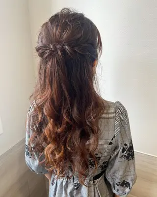 ロング ヘアアレンジ tomida yukiの眉毛・アイブロウイメージ