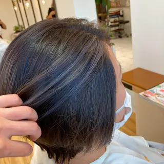 ショート カラー 神田 菜々子のヘアスタイル