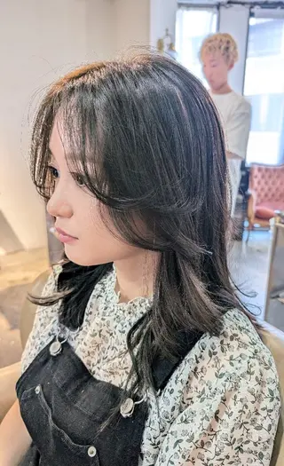 ミディアム 紙屋町　legare 🌈山村　麻美のヘアスタイル