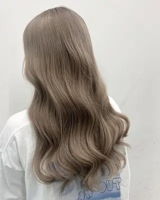 ロング カラー 🫧Kirara 🫧透明感カラーのヘアスタイル