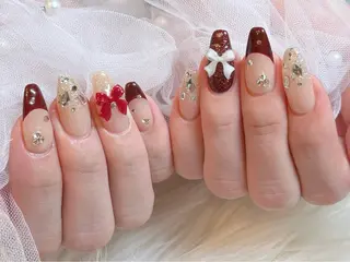 ネイル le'a-レア-【ア イ×ネイル×眉】のネイルデザイン