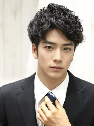 ショート 阿多 克昇のヘアスタイル