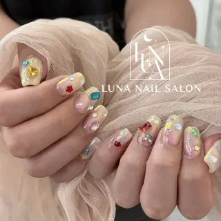 ネイル LUNA Nail salon💕のネイルデザイン