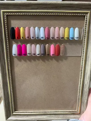 ネイル ar...beauty salon所属・藤原 茜のマツエク・マツパデザイン