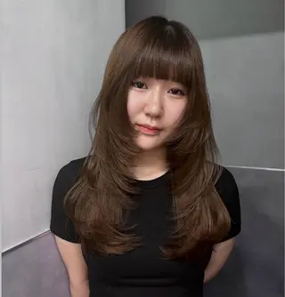 ロング いあと/髪質改善 /レイヤー/韓国風のヘアスタイル