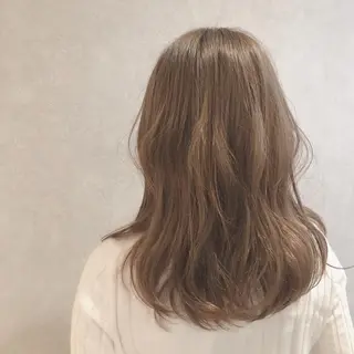 ミディアム カラー ヘアアレンジ 雪本 愛のヘアスタイル