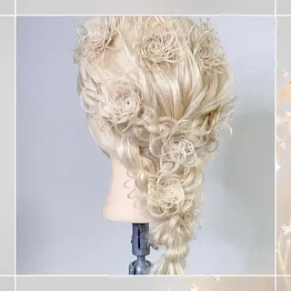 ロング ヘアアレンジ 👑艶髪・パーソナル カラー・メイク真鍋涼のヘアスタイル