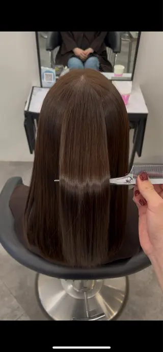 セミロング 結 希のヘアスタイル