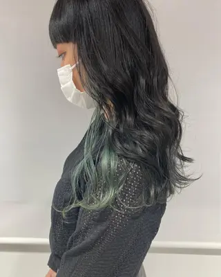 セミロング カラー 内田 衣海のヘアスタイル