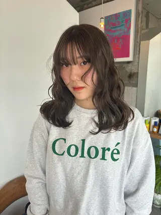 ミディアム mirai/ブリーチ ダブルカラーのヘアスタイル