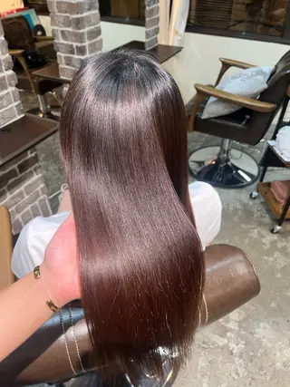 ロング ACROあべの店所属・ブリーチ/縮毛矯正 モデル/徳田真緒のヘアスタイル