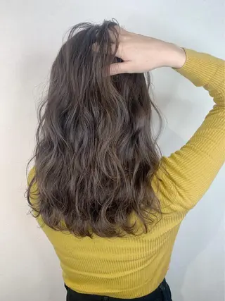 セミロング カラー _WHITE 高槻のヘアスタイル