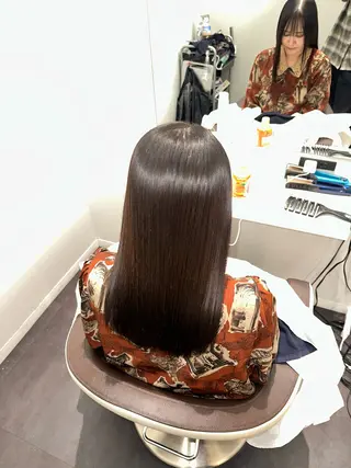 セミロング Wisteria所属・美髪特化✨ 伊織✨縮毛矯正✨のヘアスタイル