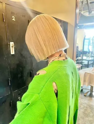 ショート ハイトーン/デザイン honokaのヘアスタイル