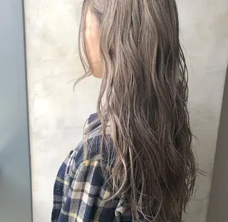 ロング カラー 圧倒的透明感カラー nana🦕のヘアスタイル