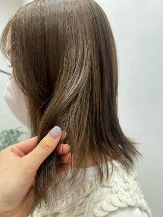ミディアム カラー KEYMAN MEGUMIのヘアスタイル