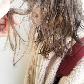 ミディアム カラー ヘアアレンジ マツエク・マツパ ネイル iplus✴ まつげ、眉毛、耳つぼのマツエク・マツパデザイン