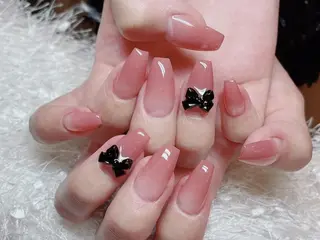 ネイル Rainrain💧 パーツ豊富、やり放題のネイルデザイン