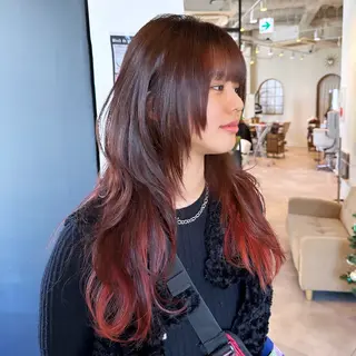 ミディアム カラー 大阪ウルフカット ハッシュカットのヘアスタイル