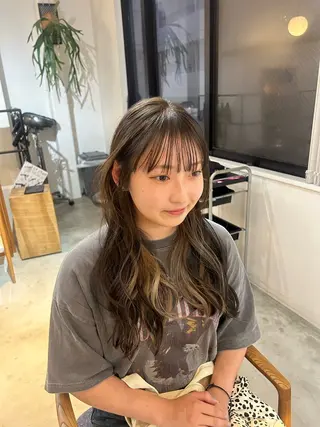 ロング メイ🩰 wカラーのヘアスタイル